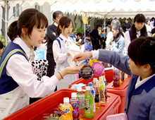 学院バザーイメージ